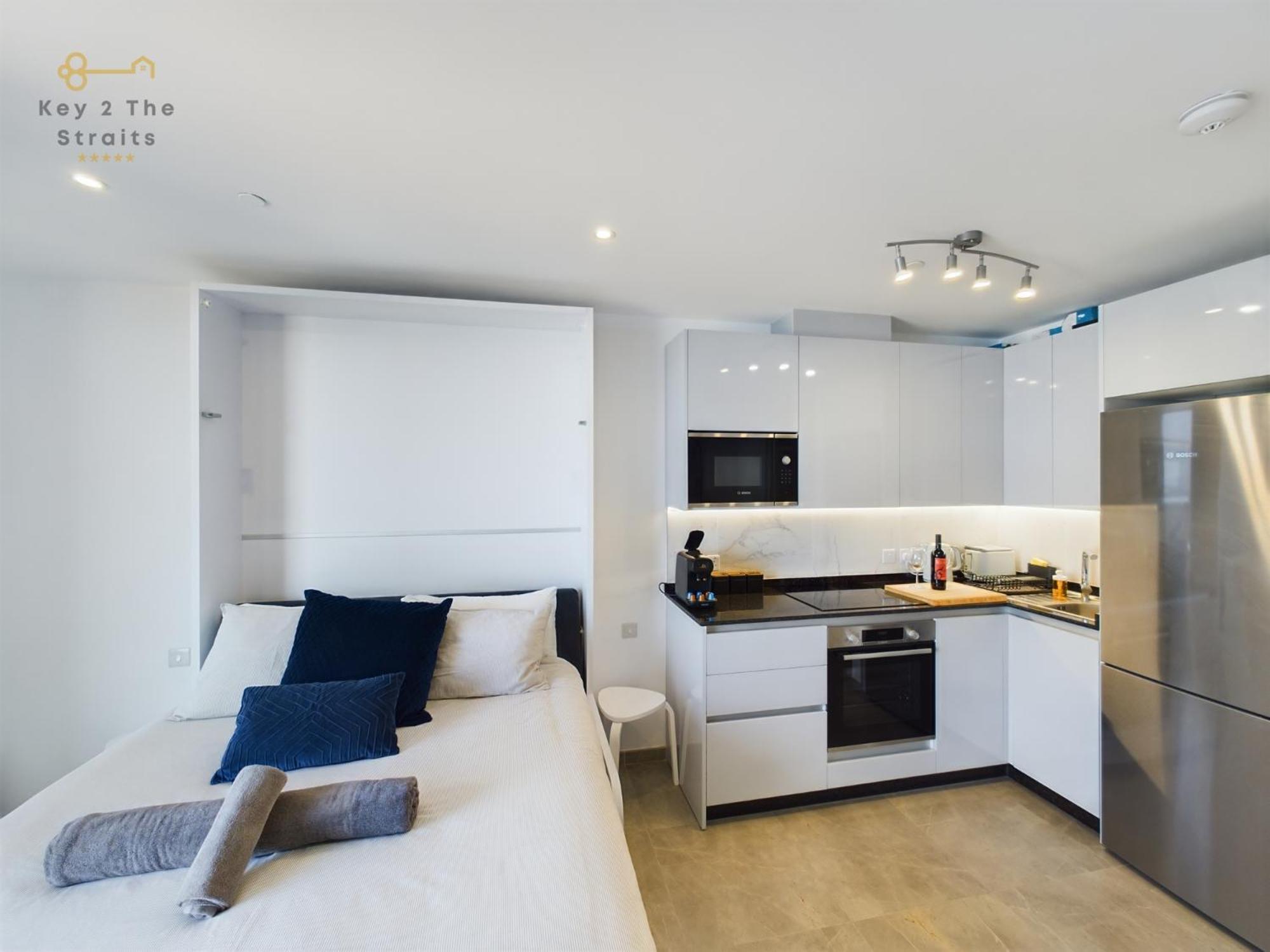 Luxury Sunrise Beach And Oceanview Room With Balcony Gibraltar Exterior foto